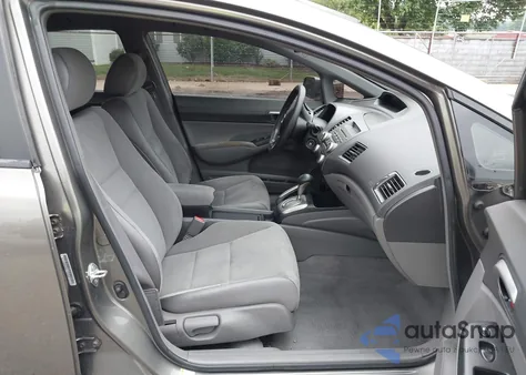 2008 Honda Civic Lx z USA, uszkodzony, nr VIN 1HGFA16548L091849